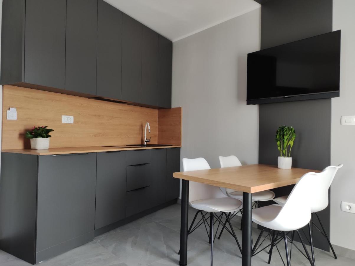 Boutique Rooms By Petric Winery Dobravlje Exterior photo